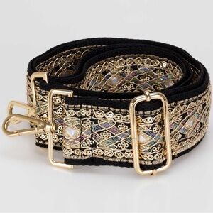 NWOT Stunning Sequined Embroidered 2” Crossbody Adjustable Purse Strap